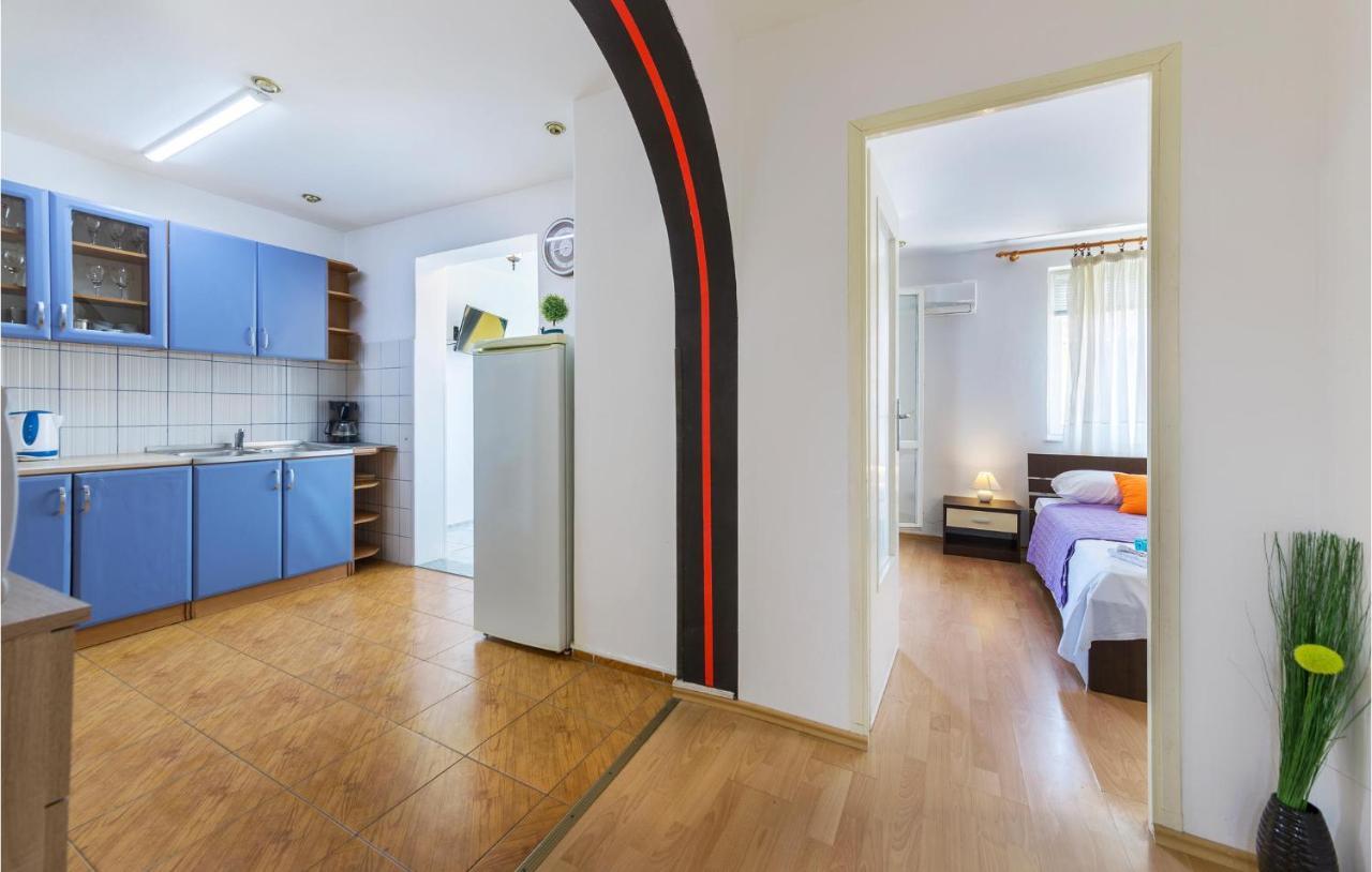 Nice Apartment In Pula With Kitchen Екстер'єр фото
